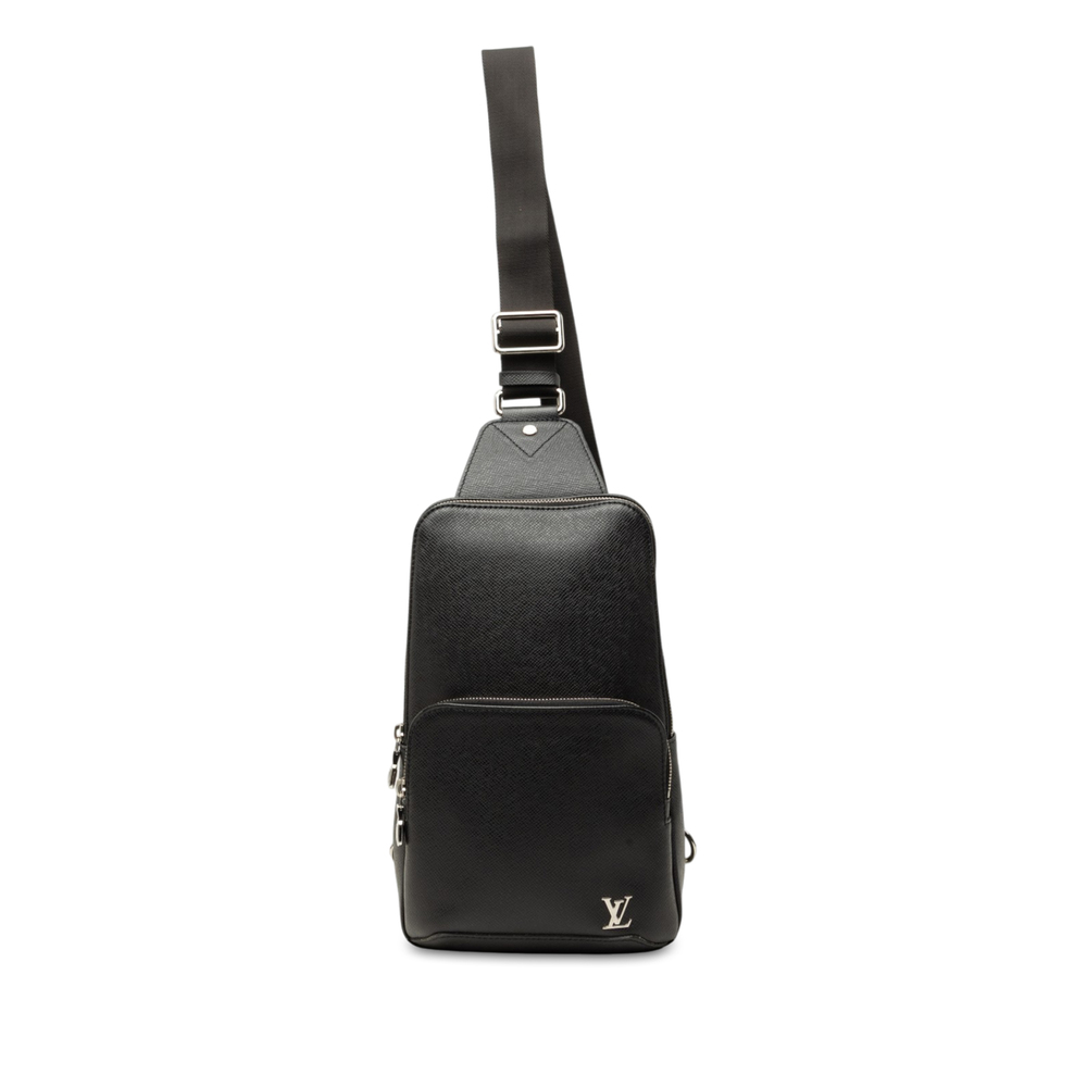 Pre-Loved Louis Vuitton Taiga Avenue Sling